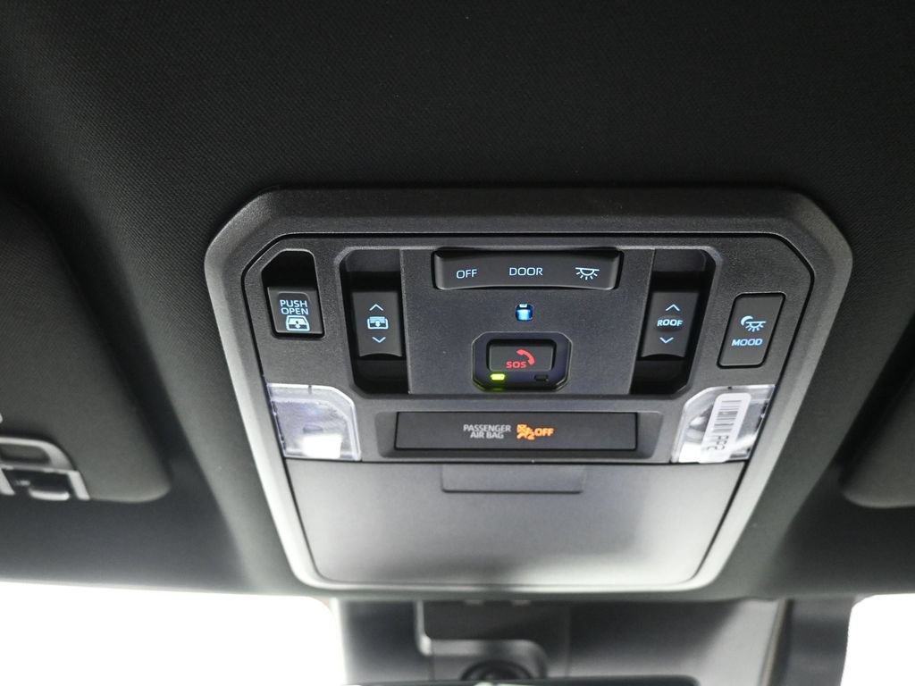 New 2024 Toyota Tundra Platinum AWD/4WD image 17