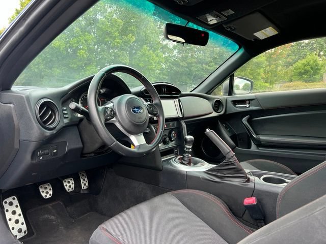 Used 2018 Subaru BRZ Premium w/ Popular Package #1 RWD image 10