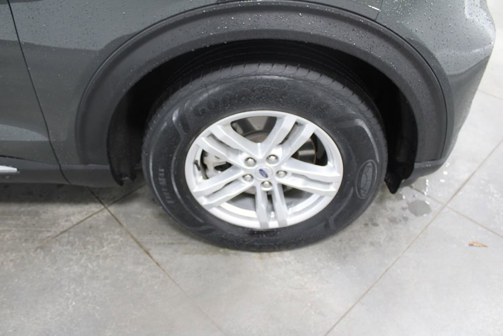 Used 2023 Ford Explorer XLT w/ Equipment Group 202A image 60