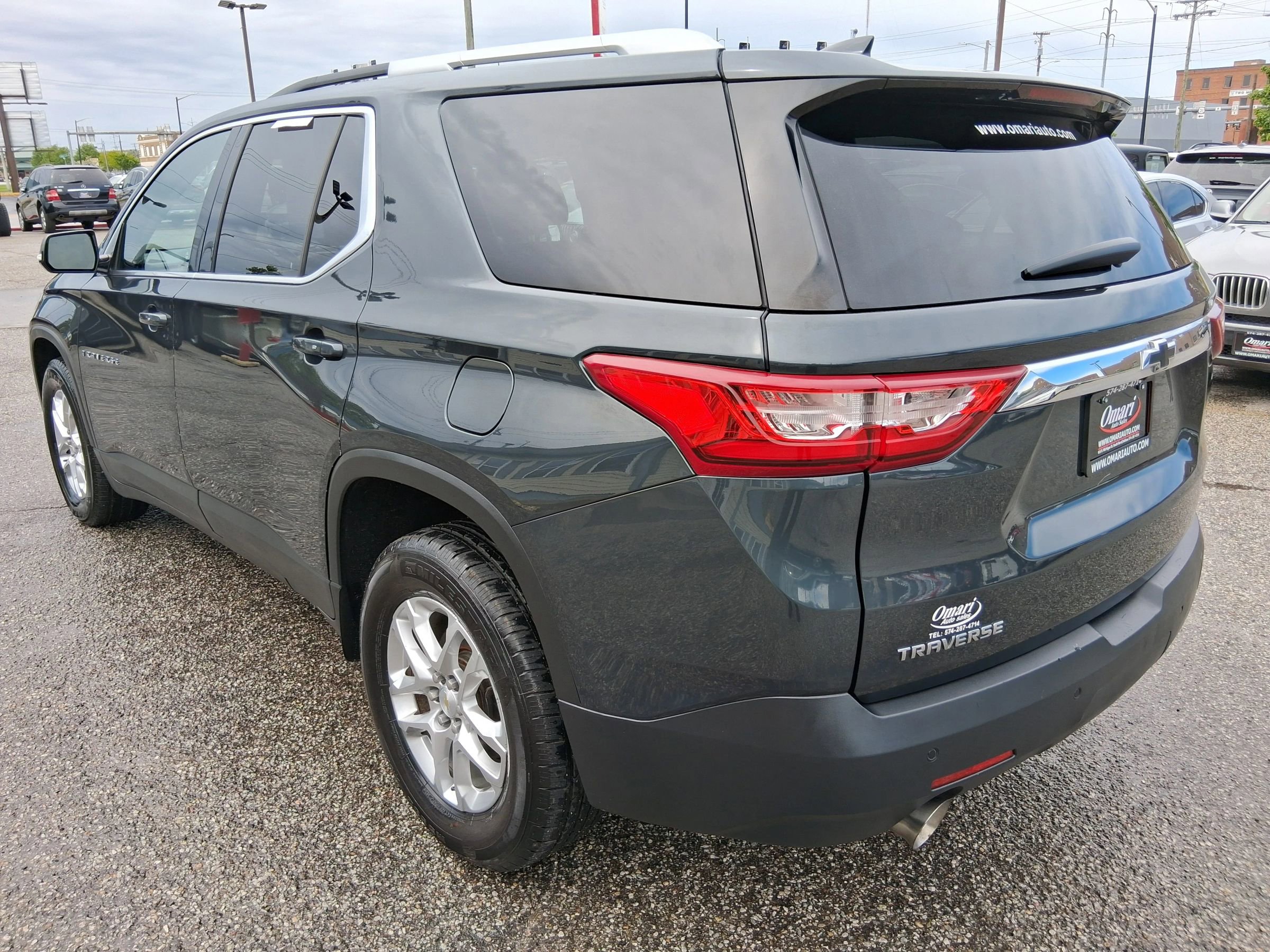 Used 2018 Chevrolet Traverse LT FWD image 6