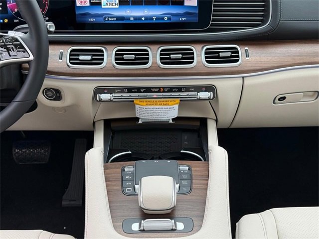 New 2026 Mercedes-Benz GLS 450 4MATIC image 10