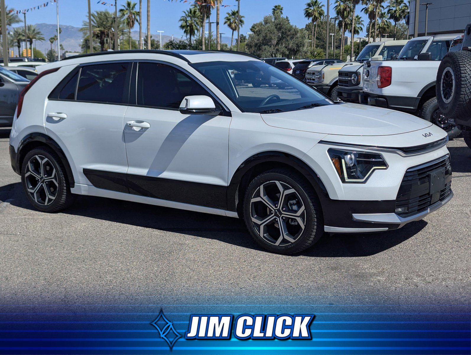 Used 2023 Kia Niro EX Touring FWD image 1