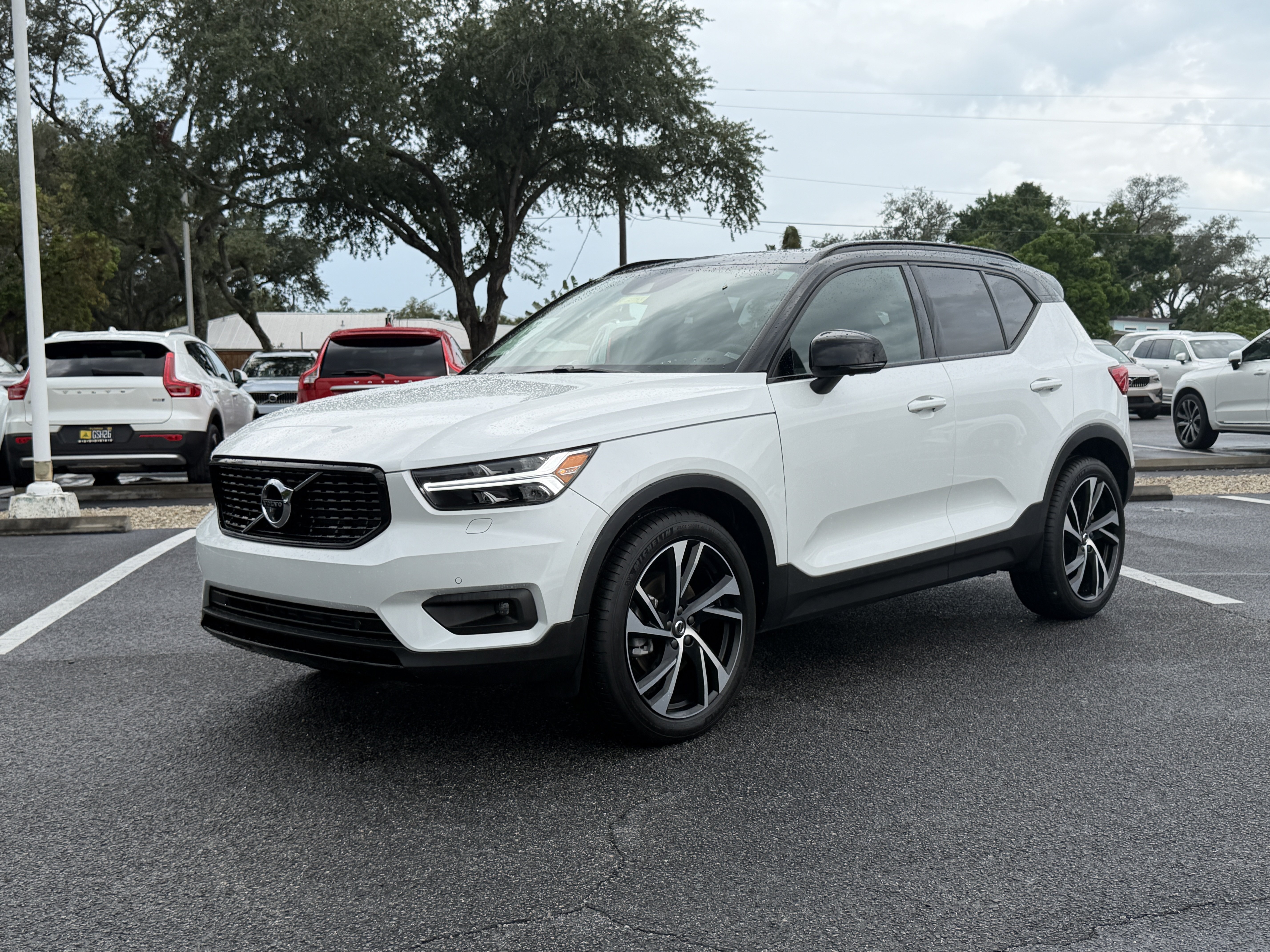 Used 2020 Volvo XC40 T5 R-Design w/ Protection Package Premier AWD/4WD image 7