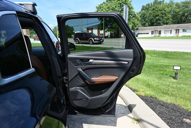 Used 2020 Audi Q5 2.0T Premium Plus w/ Premium Plus Package AWD/4WD image 20