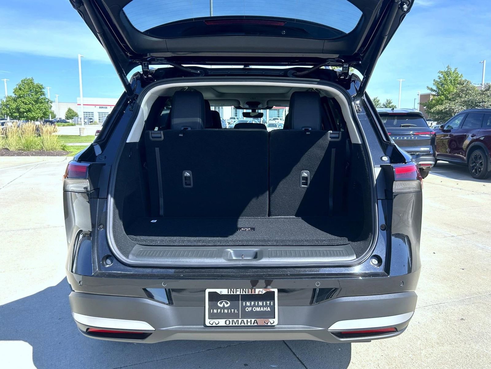 New 2026 INFINITI QX60 Luxe w/ Cargo Package image 9