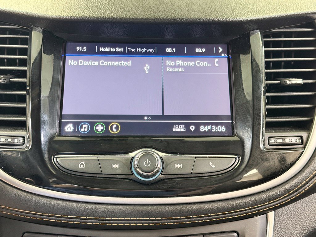Used 2020 Chevrolet Trax LT w/ LT Convenience Package FWD image 44