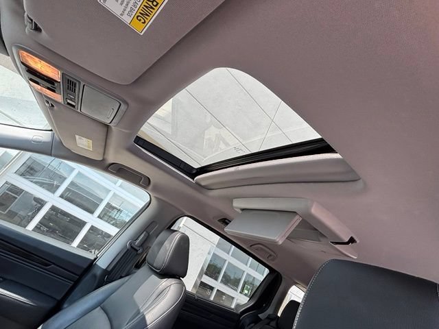 Used 2024 Honda Odyssey Touring image 11