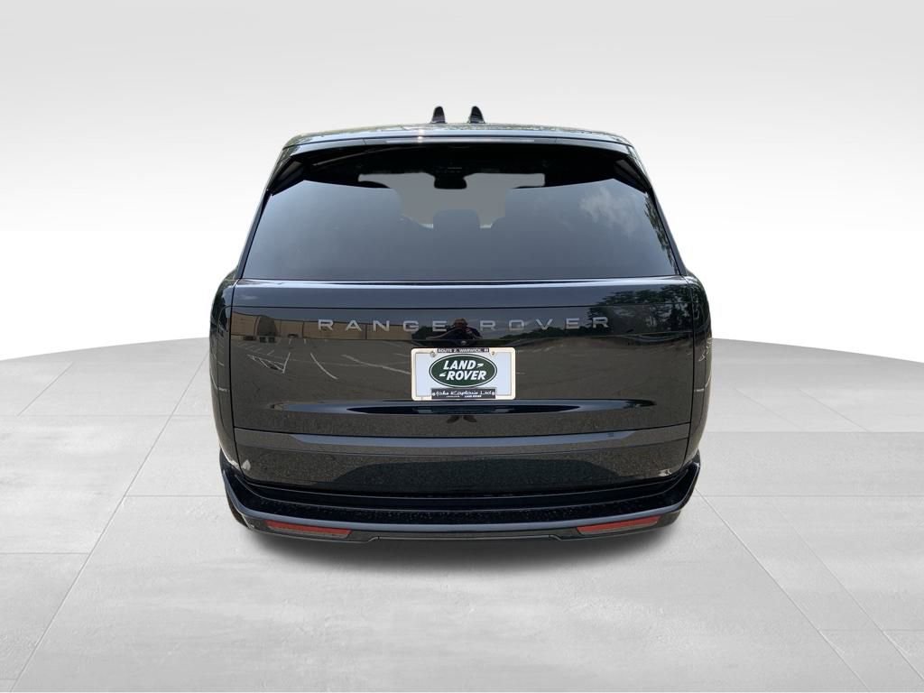 New 2025 Land Rover Range Rover SE image 7