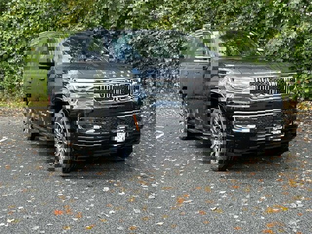 New 2025 Jeep Wagoneer 4WD w/ Premium Group I image 1