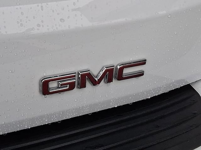 Used 2025 GMC Yukon Denali AWD/4WD image 26