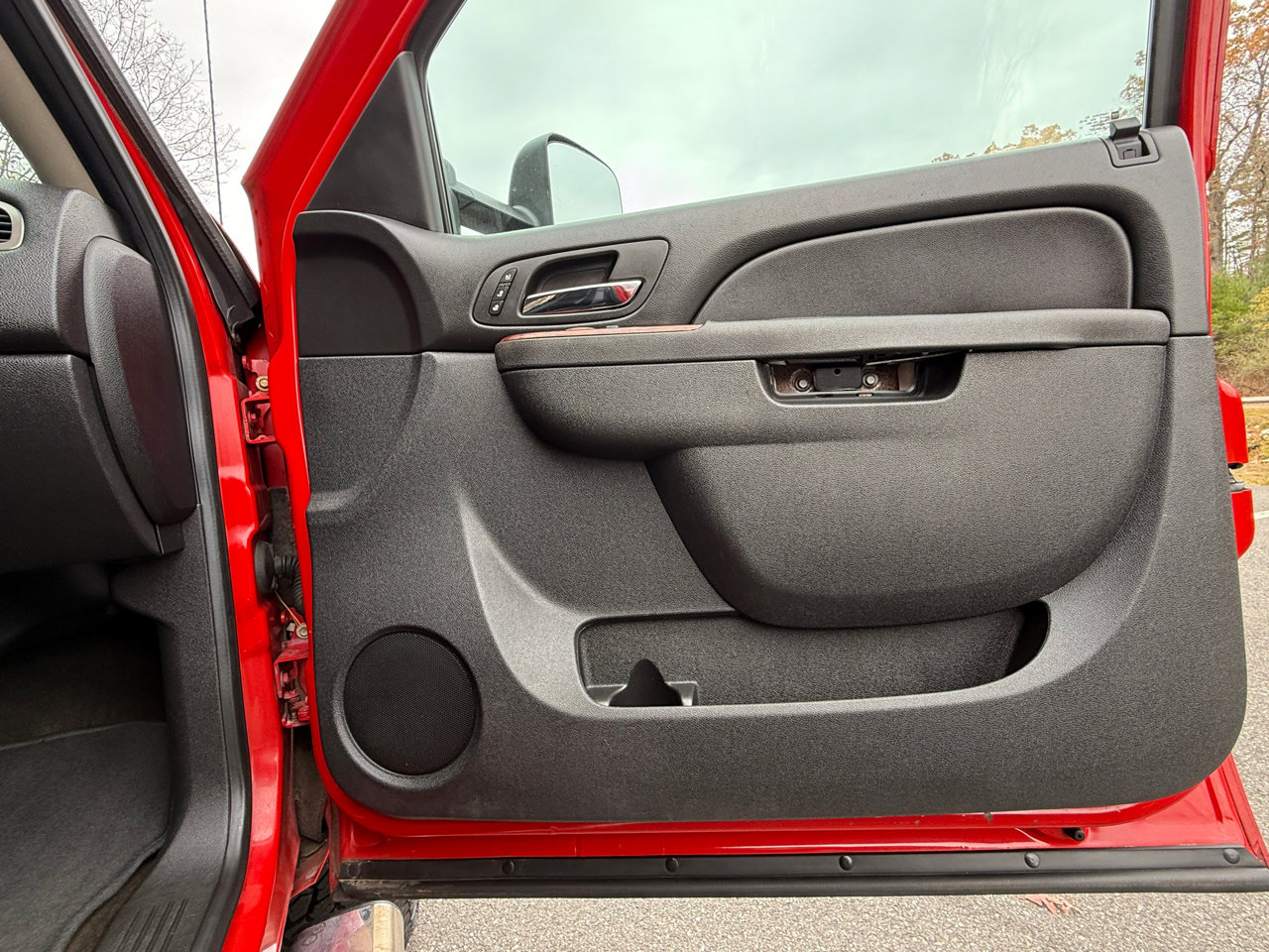 Used 2013 GMC Sierra 2500 SLT w/ Entertainment Package image 33