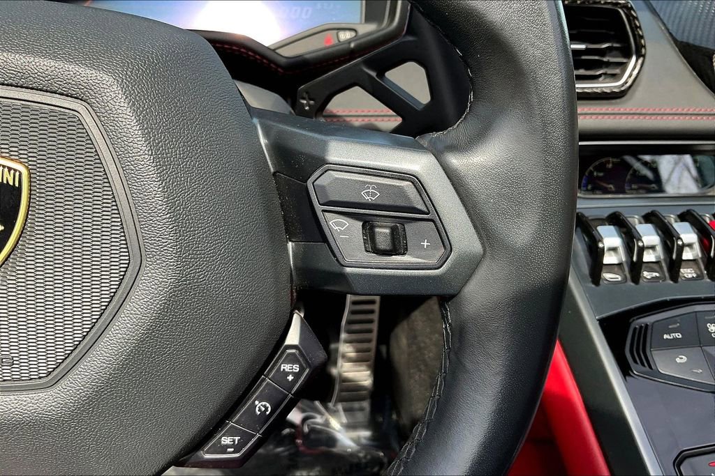 Used 2018 Lamborghini Huracan LP 580-2 image 11