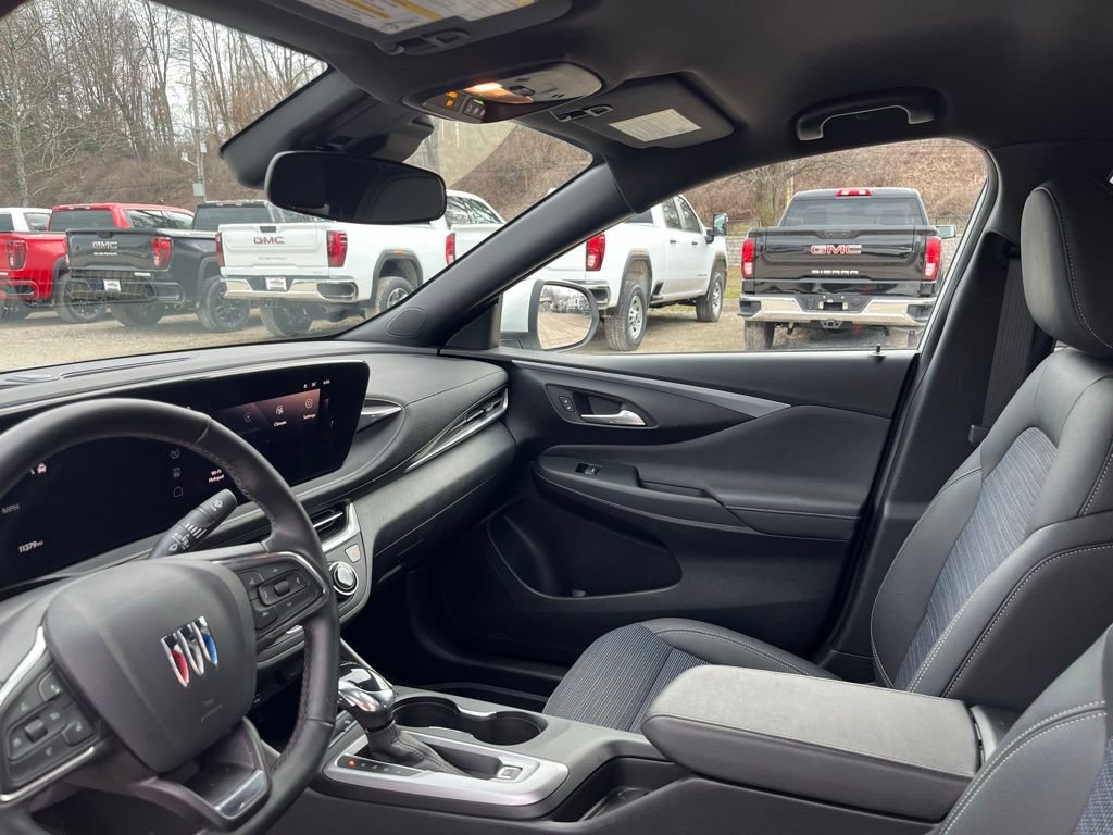 Used 2024 Buick Envista Preferred w/ Convenience I Package image 15