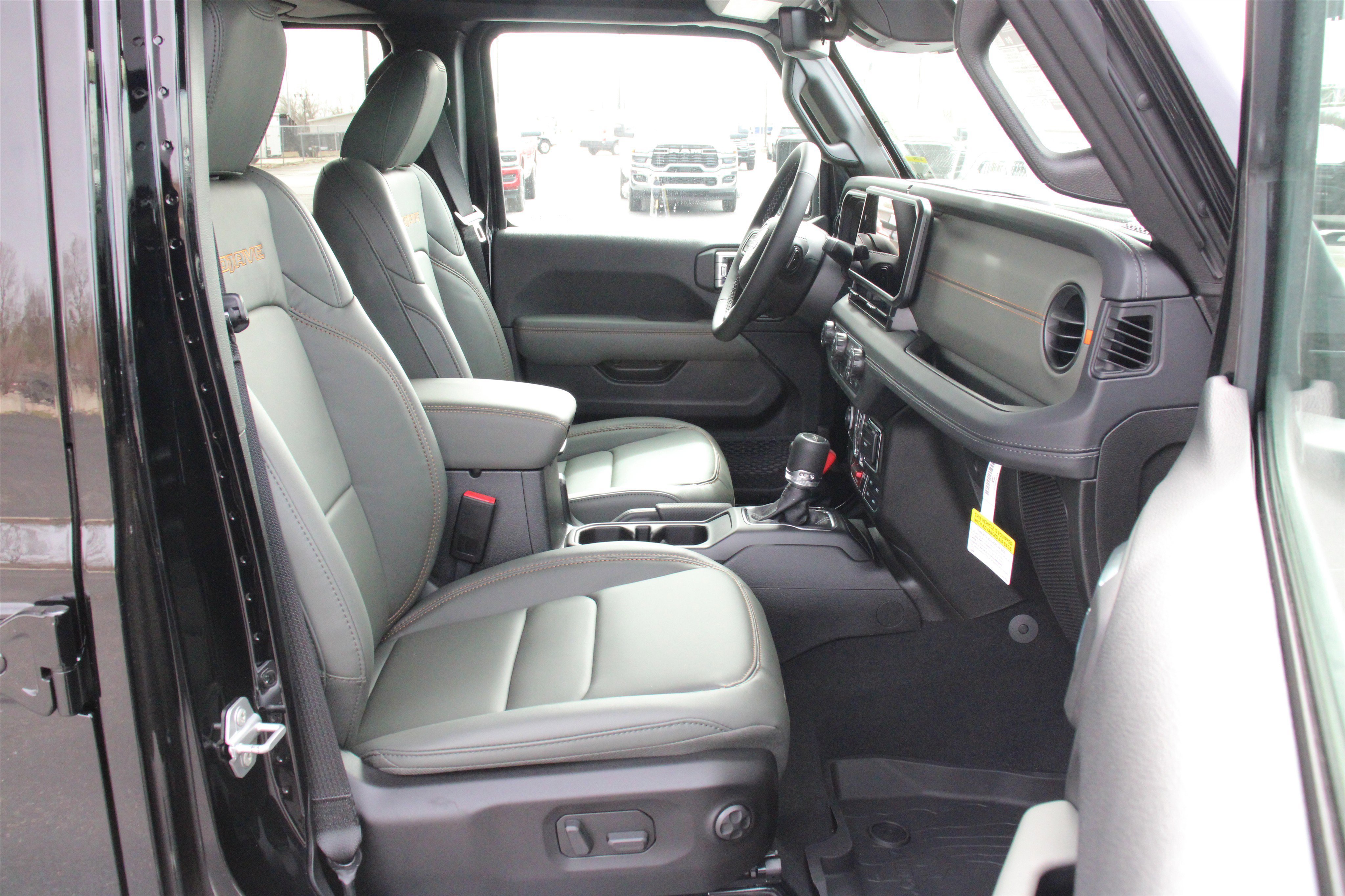 New 2026 Jeep Gladiator Mojave image 28