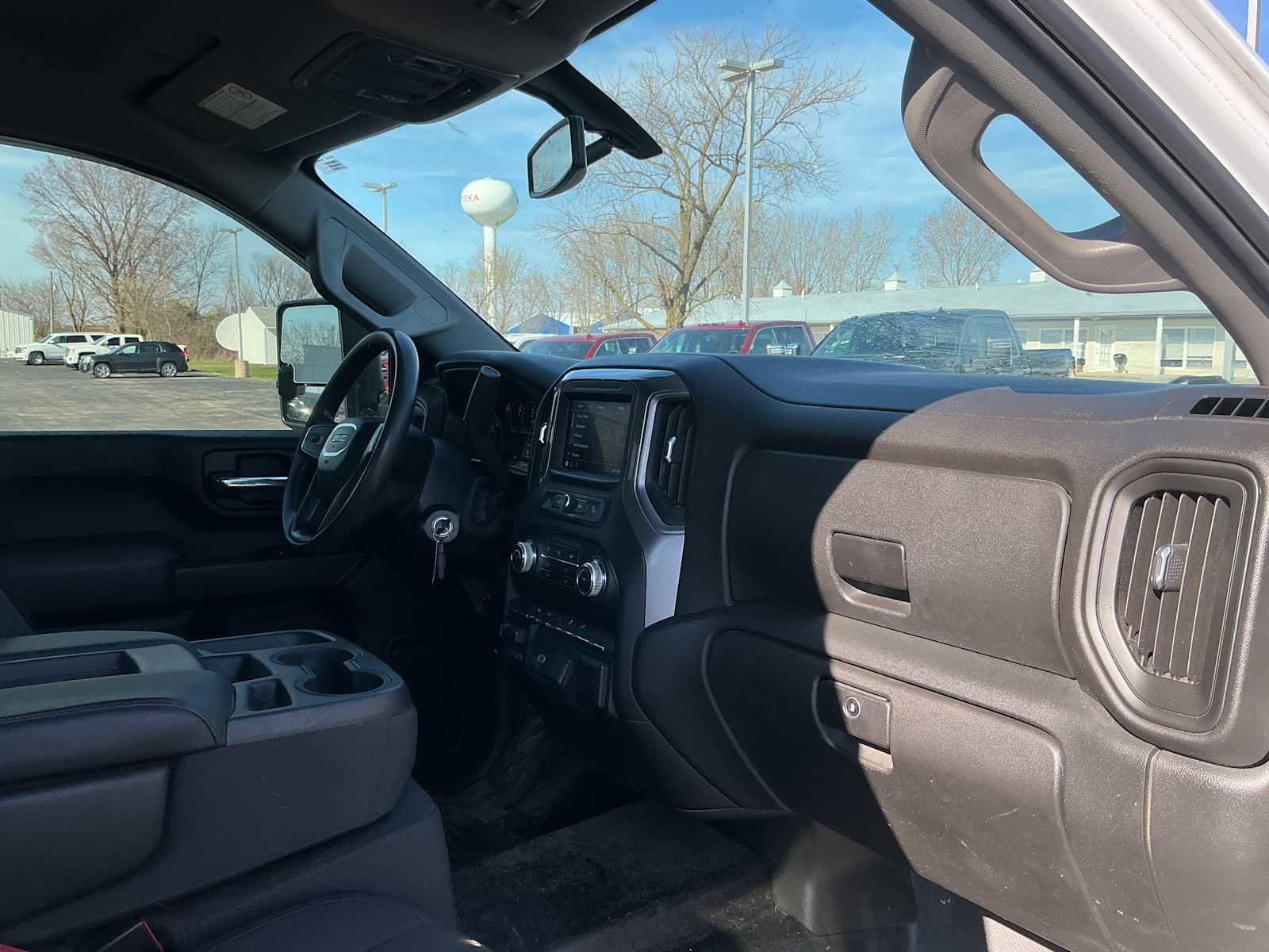 Used 2020 GMC Sierra 2500 4x4 Crew Cab w/ Gooseneck/5TH Wheel Package image 24