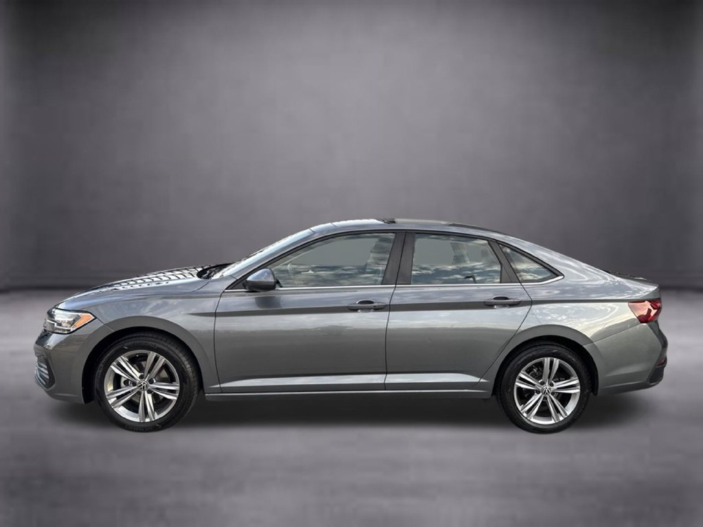 Used 2024 Volkswagen Jetta SE FWD image 5