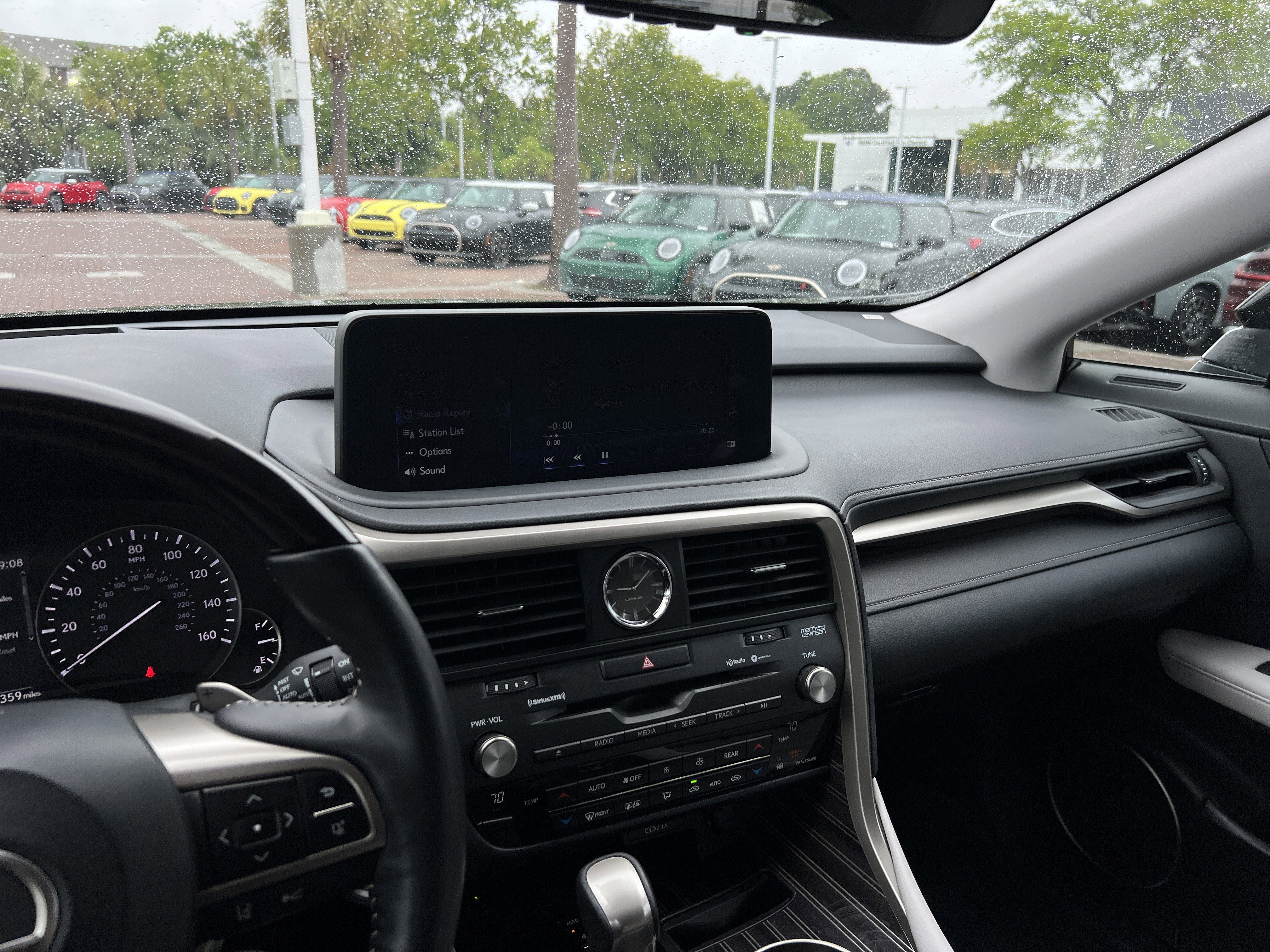 Used 2022 Lexus RX 350L Luxury w/ Accessory Package (Z1) FWD image 31