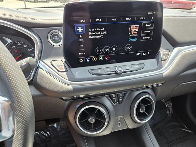 Used 2025 Chevrolet Blazer LT FWD image 21