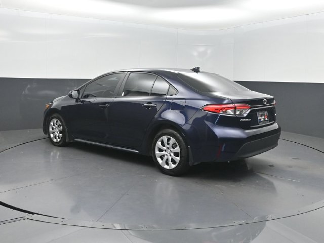 Used 2025 Toyota Corolla LE FWD image 21