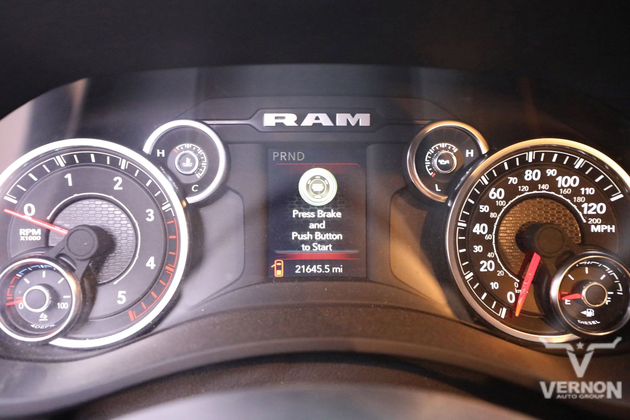 Used 2024 RAM 2500 Tradesman w/ Chrome Appearance Group image 9