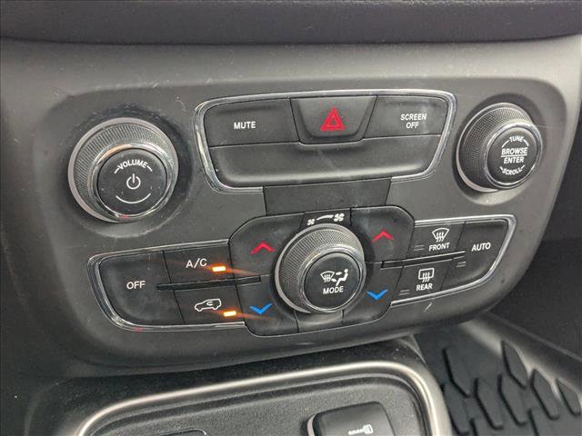 Used 2020 Jeep Compass Latitude w/ Premium Lighting Group image 10