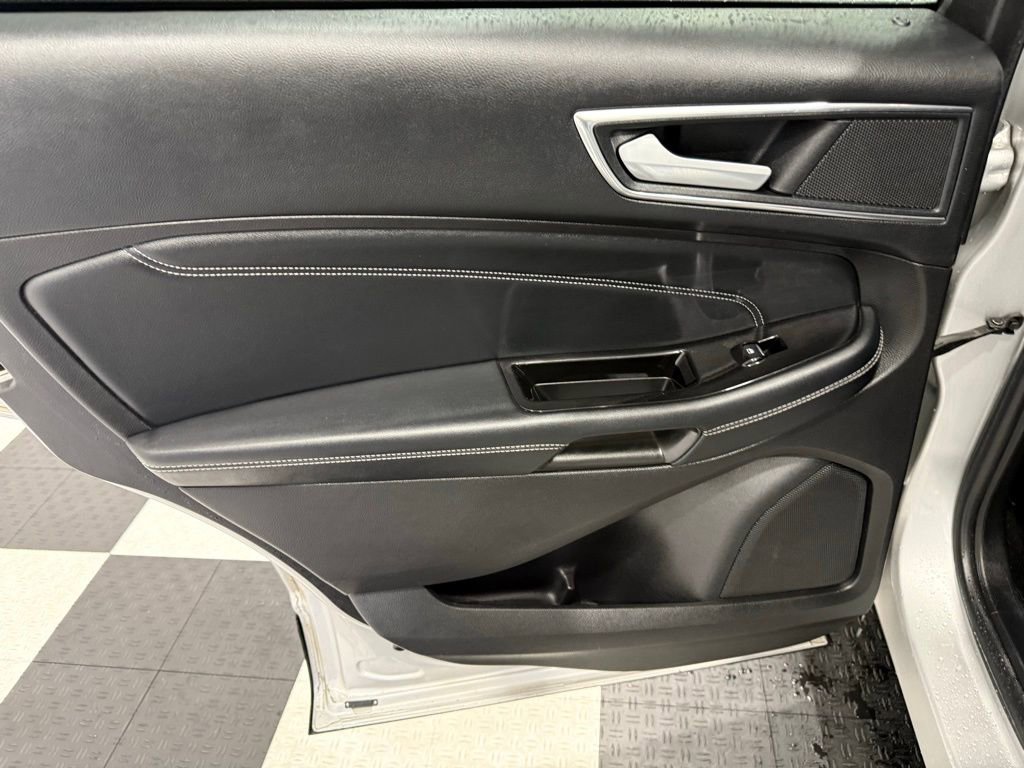 Used 2017 Ford Edge Titanium w/ Equipment Group 301A image 20