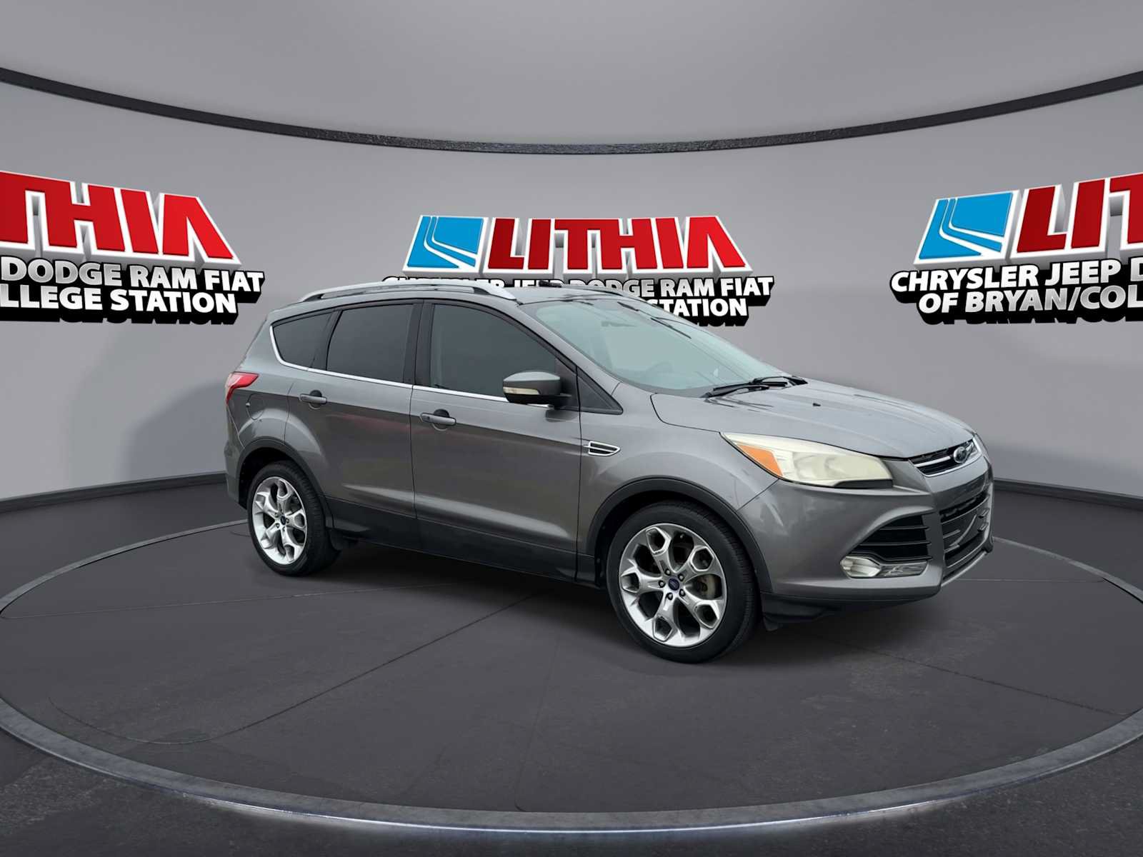 Used 2014 Ford Escape Titanium FWD video 2