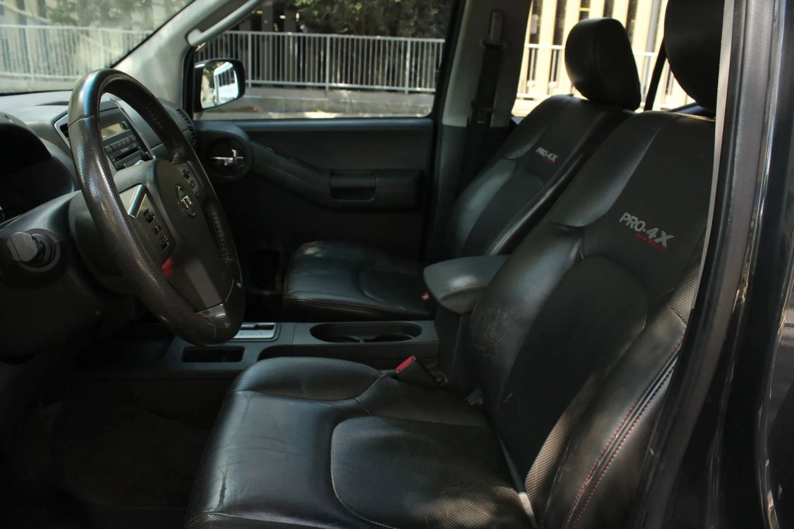 Used 2012 Nissan Xterra PRO-4X w/ Pro-4x Leather Pkg AWD/4WD image 14