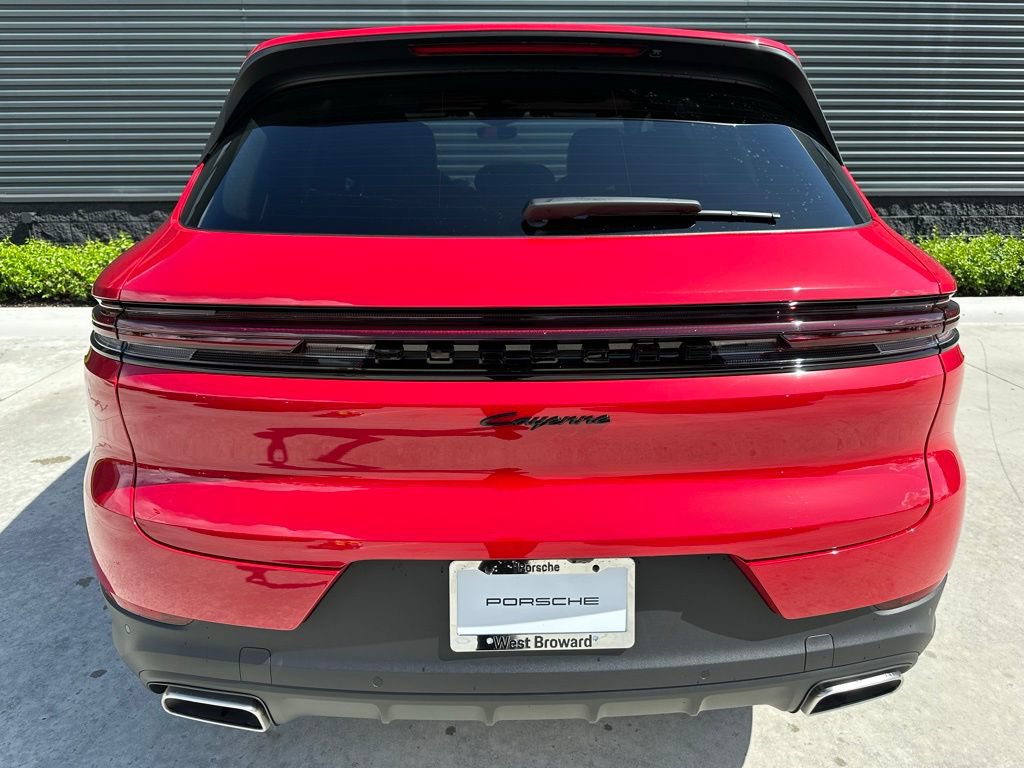Certified 2025 Porsche Cayenne E-Hybrid AWD/4WD image 11