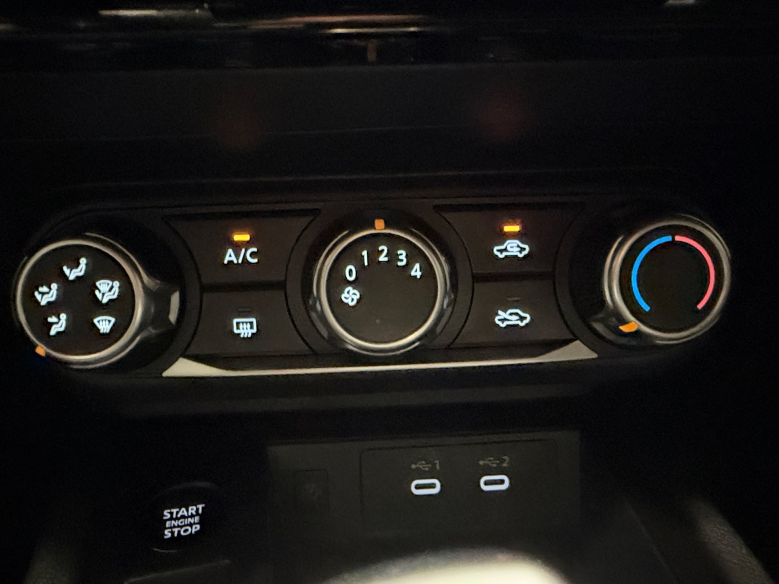 Used 2025 Nissan Kicks SV FWD image 18