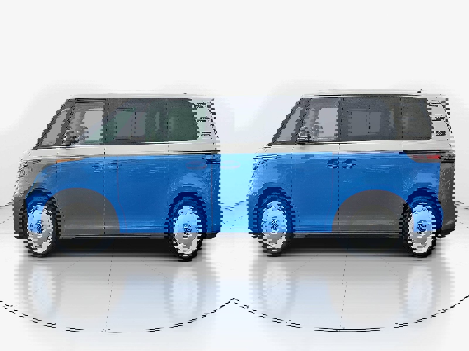 Used 2025 Volkswagen ID. Buzz 1st Edition image 5