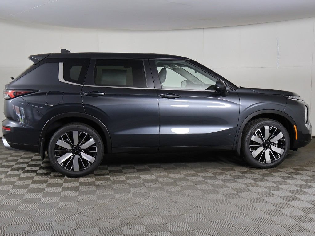New 2026 Mitsubishi Outlander SE FWD image 20
