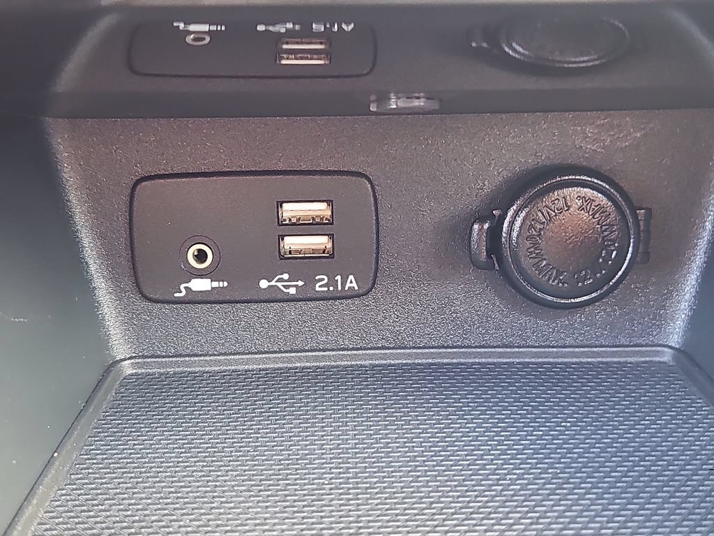 Used 2019 Subaru Forester Premium AWD/4WD image 15
