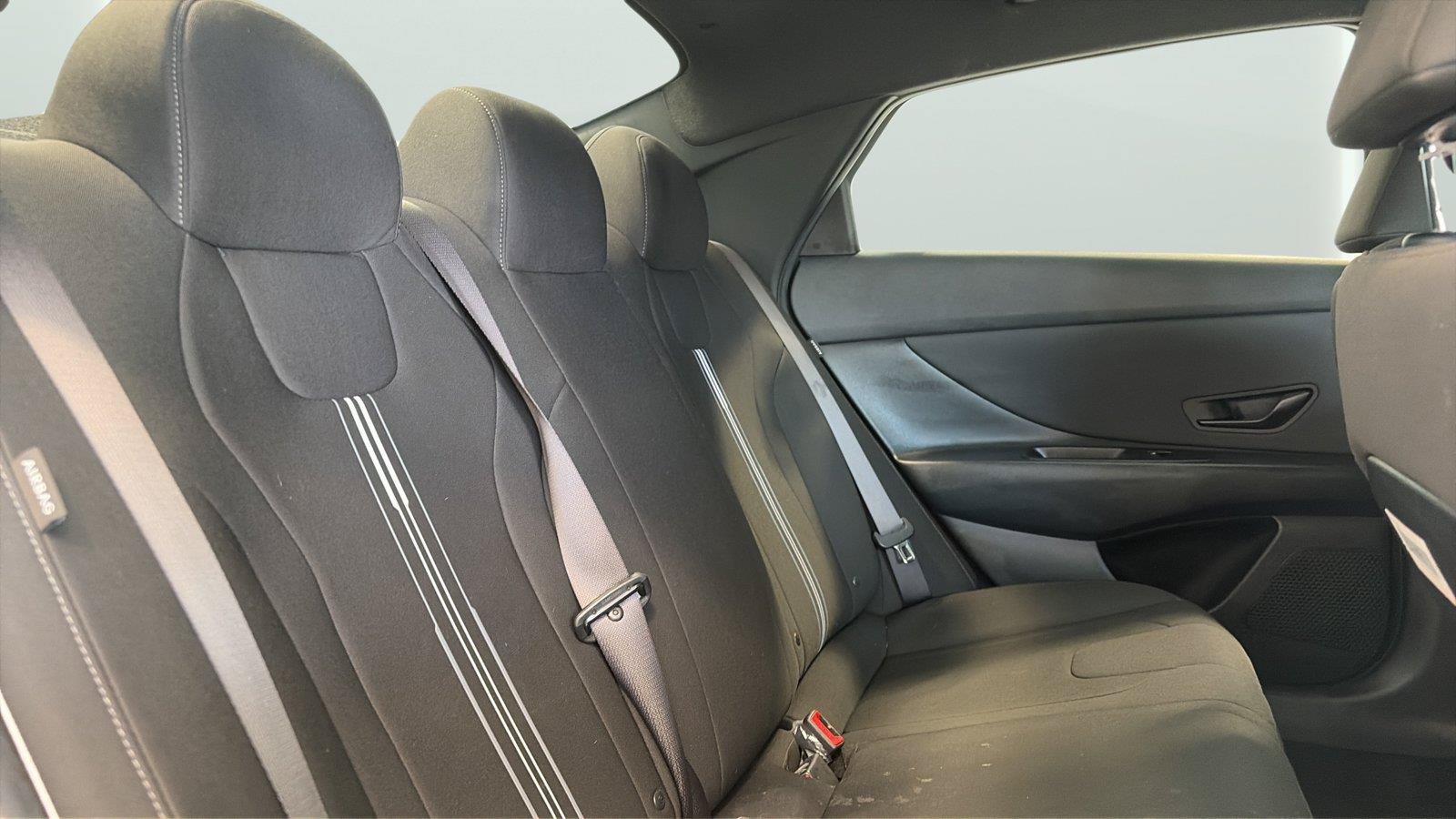 Used 2026 Hyundai Elantra Sport FWD image 15