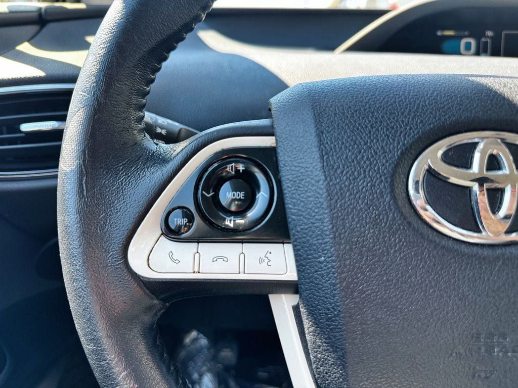Used 2017 Toyota Prius Prime Premium w/ Preferred Accessory Package FWD image 40
