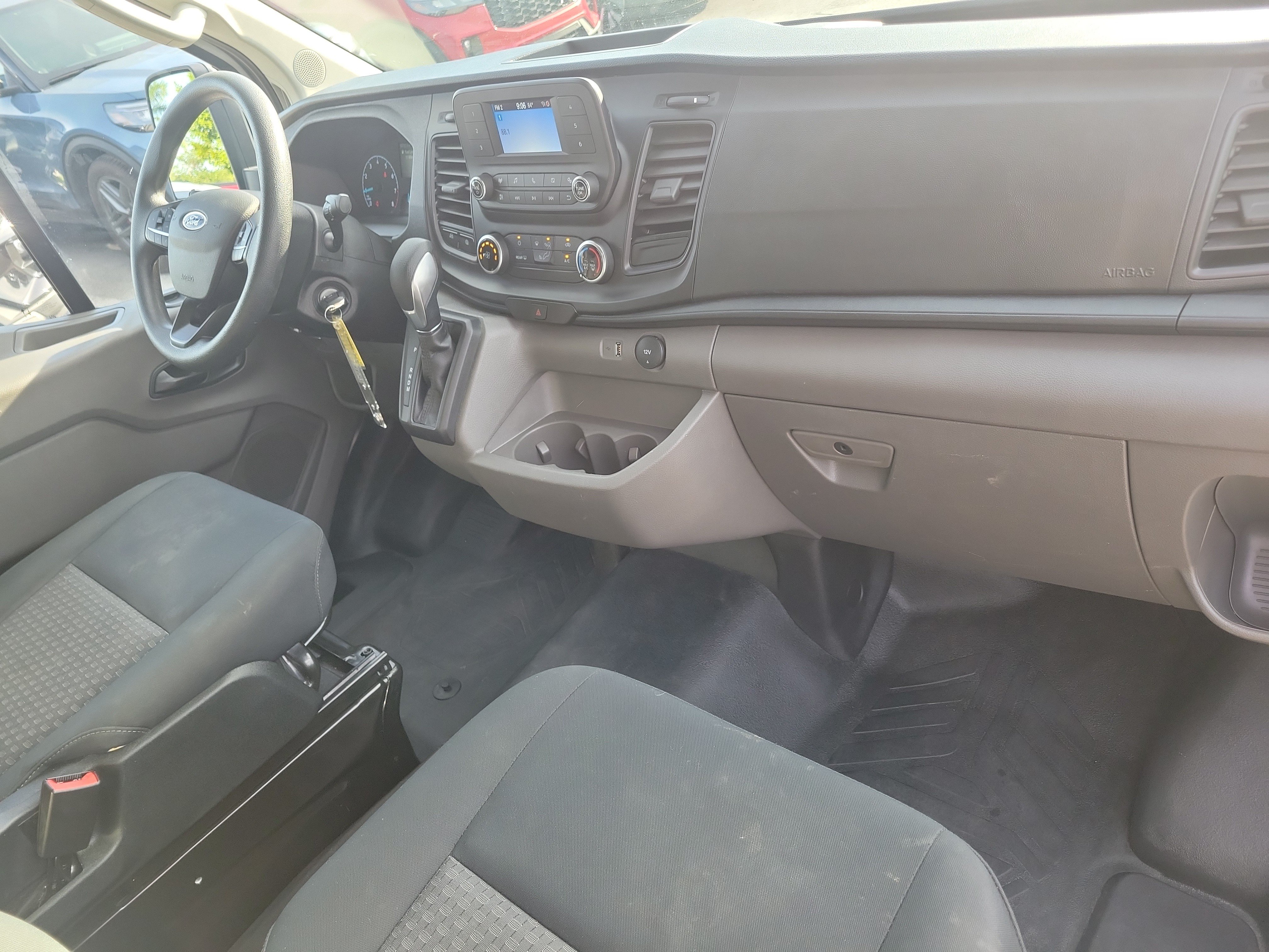 Used 2025 Ford Transit 250 Low Roof w/ Exterior Upgrade Package RWD image 17