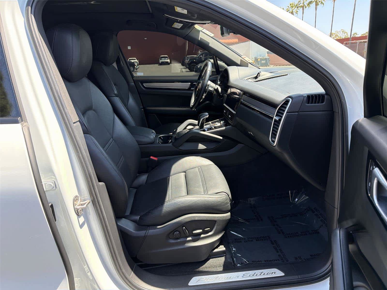 Used 2022 Porsche Cayenne S AWD/4WD image 15