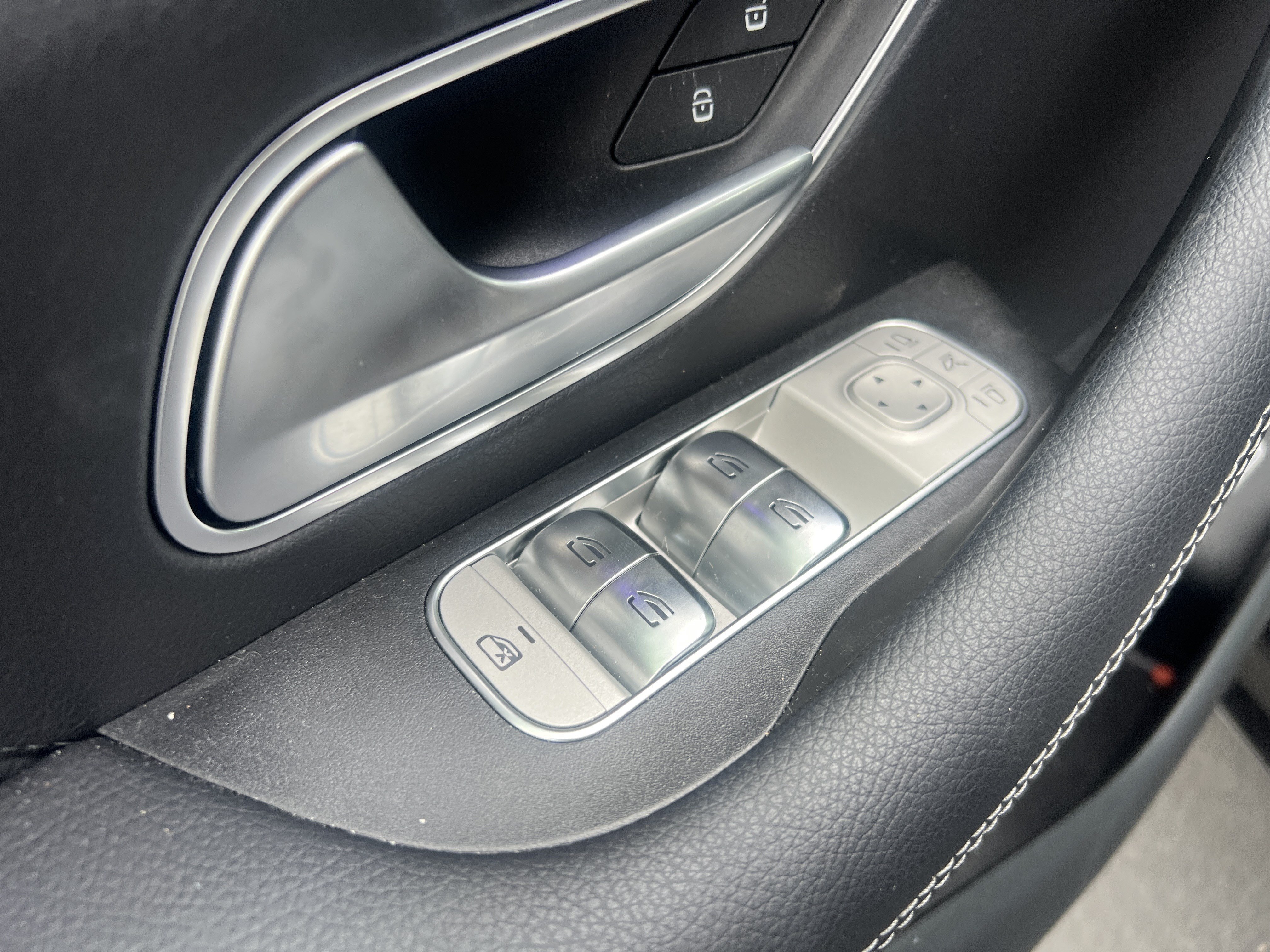 Certified 2025 Mercedes-Benz GLE 450 4MATIC image 16
