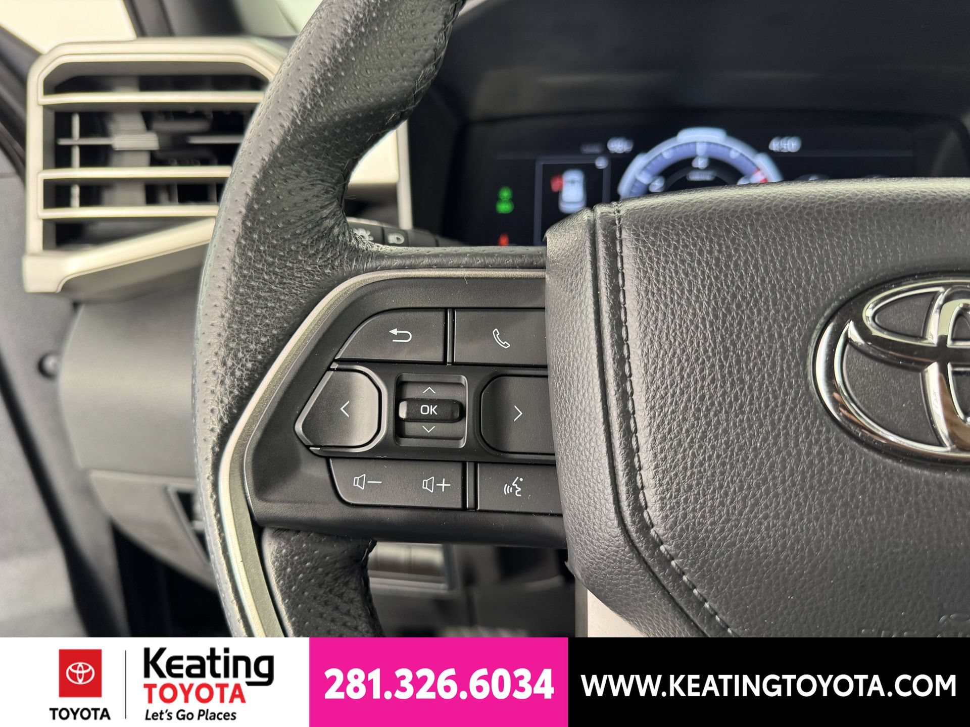 Certified 2025 Toyota Sequoia SR5 AWD/4WD image 29