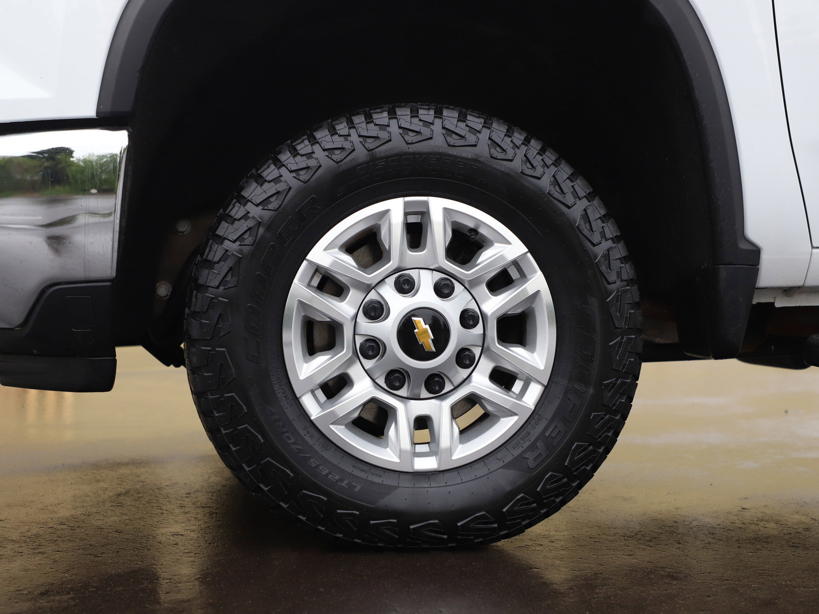 Used 2024 Chevrolet Silverado 2500 LT AWD/4WD image 27