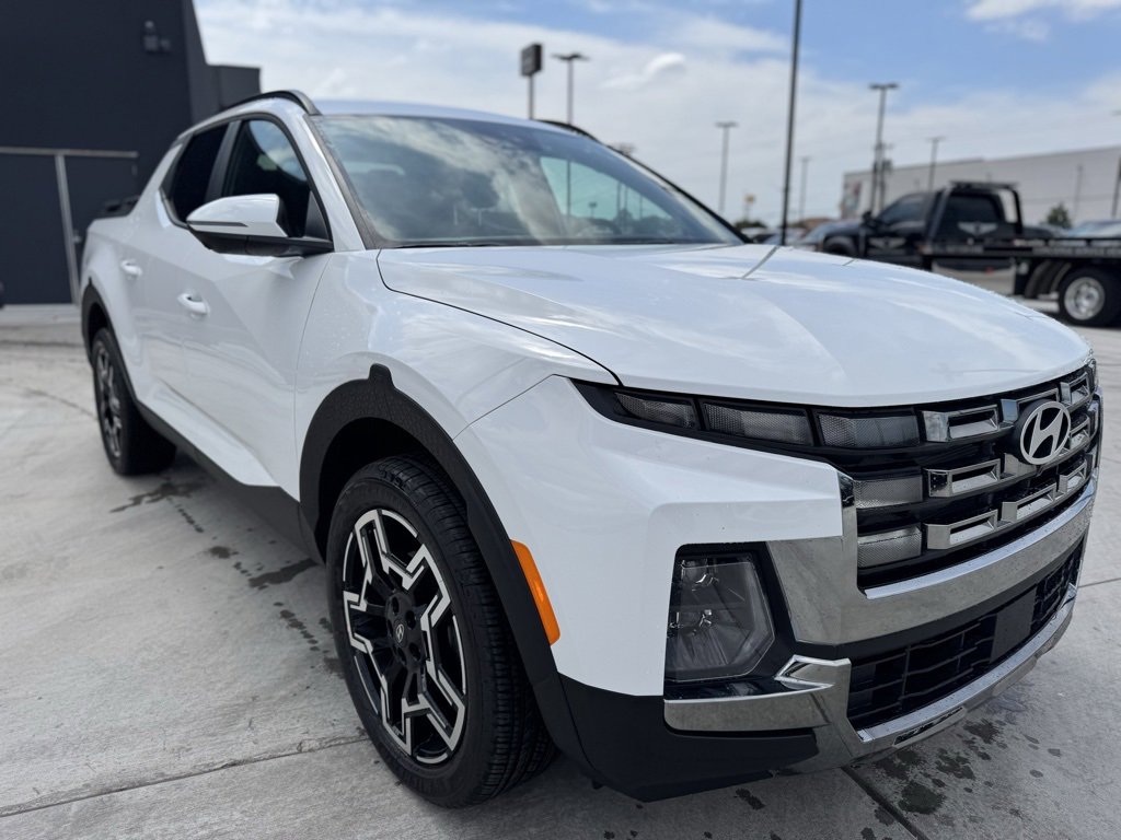 New 2025 Hyundai Santa Cruz Limited image 3