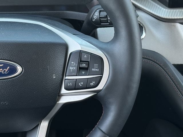 Used 2025 Ford Explorer Active w/ Active Comfort Package image 14