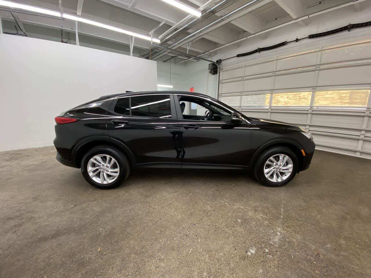 Used 2024 Buick Envista Preferred image 7