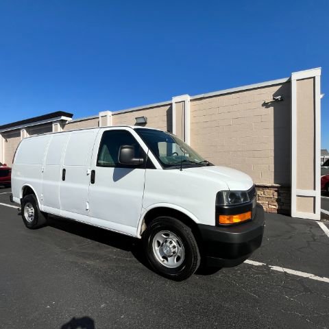 Used 2020 Chevrolet Express 2500 2500 Cargo w/ Driver Convenience Package RWD image 2