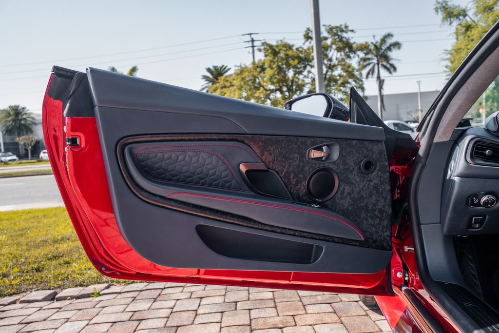 Used 2019 Aston Martin DBS Superleggera image 17