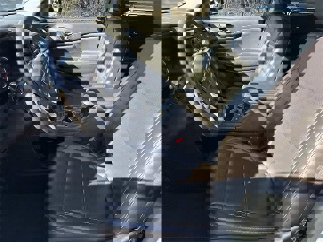 Used 2023 GMC Acadia SLT image 26