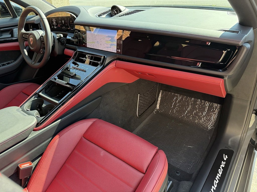 New 2025 Porsche Panamera 4 image 20