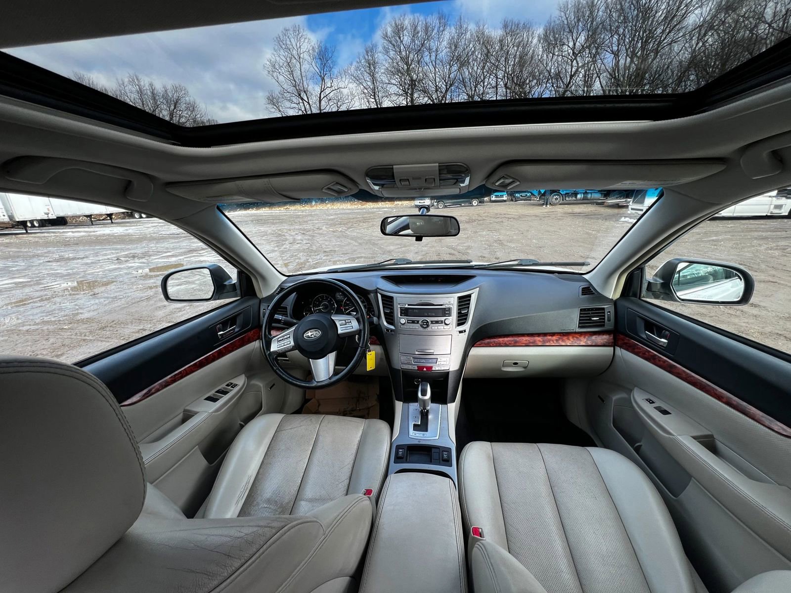 Used 2011 Subaru Legacy 2.5i Limited image 14