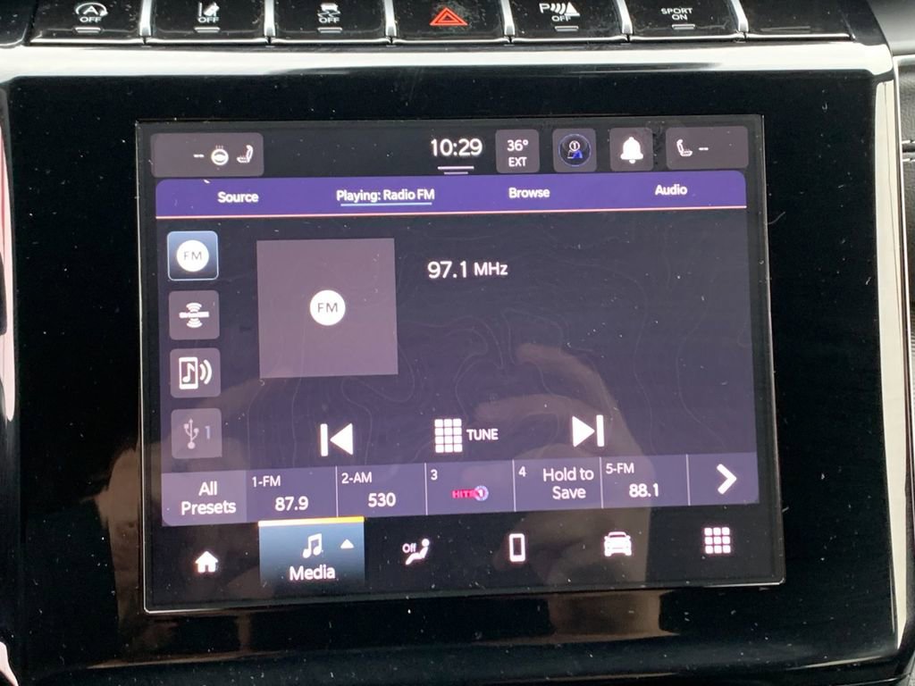 Used 2024 Jeep Grand Cherokee Altitude image 20