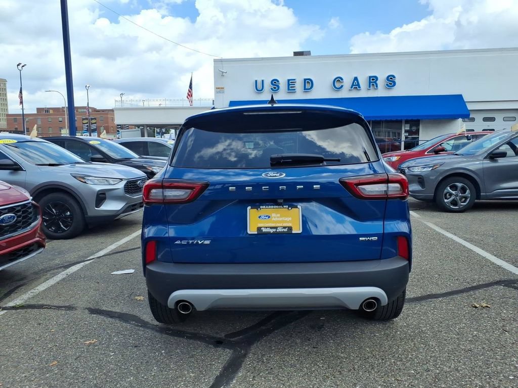 Used 2023 Ford Escape Active AWD/4WD image 6